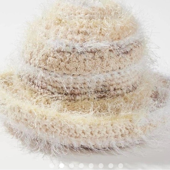 Urban Outfitters Multi Fuzzy Crochet Bucket Hat Beige NWOT OS - Picture 2 of 7